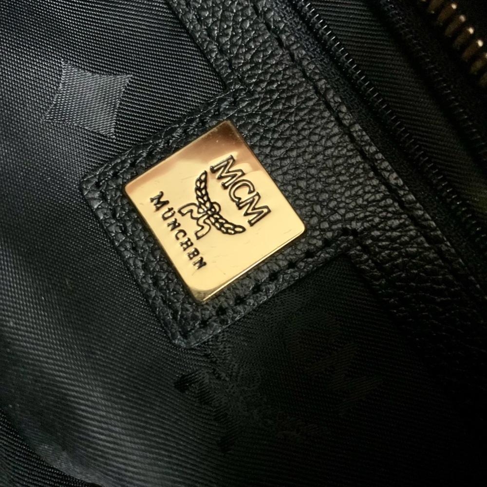 💯 Authentic MCM Gold Studded Handbag in Black Calf Leather - Picture 14 of 16